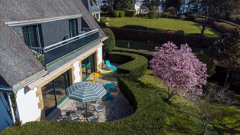 Ty Menez Bed & Breakfast ฟุยส์นอง ภายนอก รูปภาพ